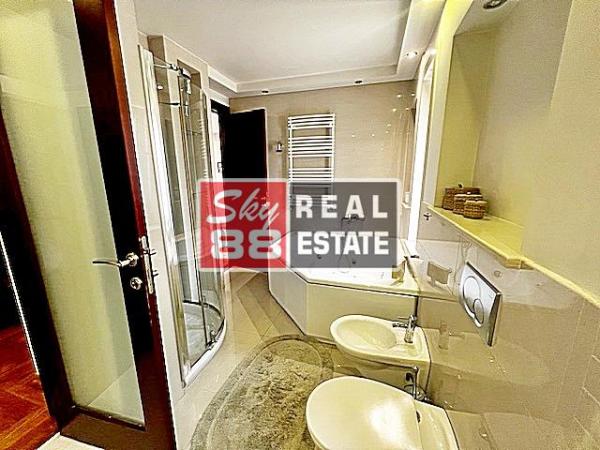 Slika 10 -  Kuća za izdavanje, 330m2, 2.900€