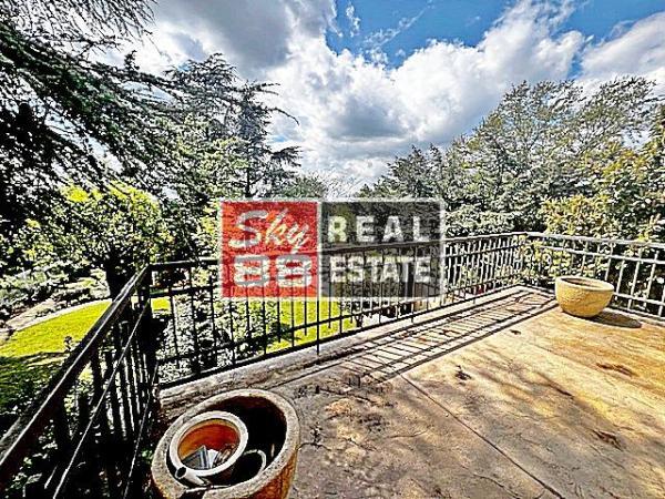 Glavna slika - Kuća na prodaju, 330m2, 950.000€