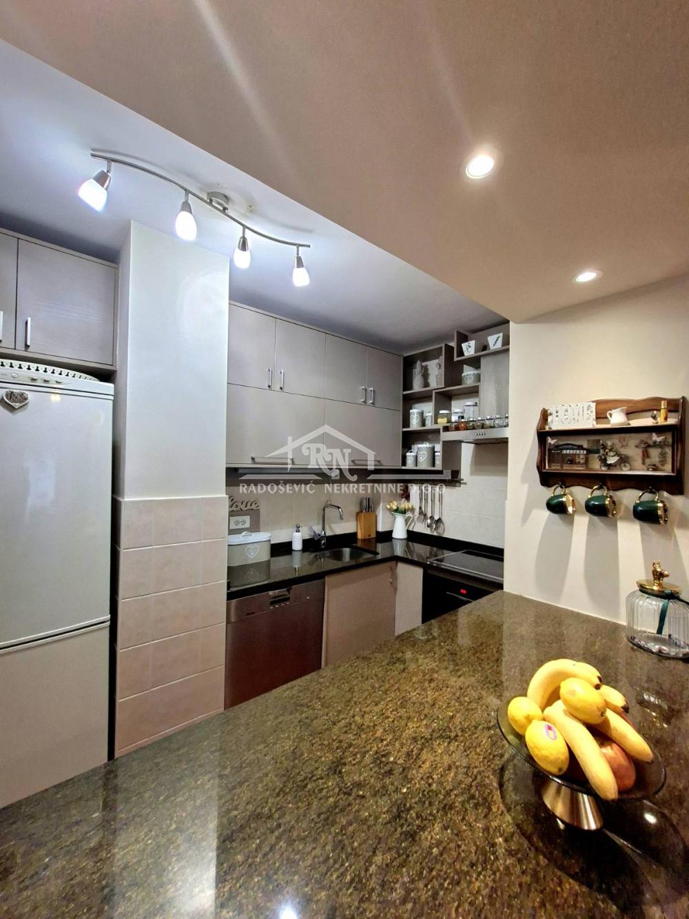 Slika 6 - Bulevar oslobođenja, Trosoban stan na prodaju, 77m2, 235.000€