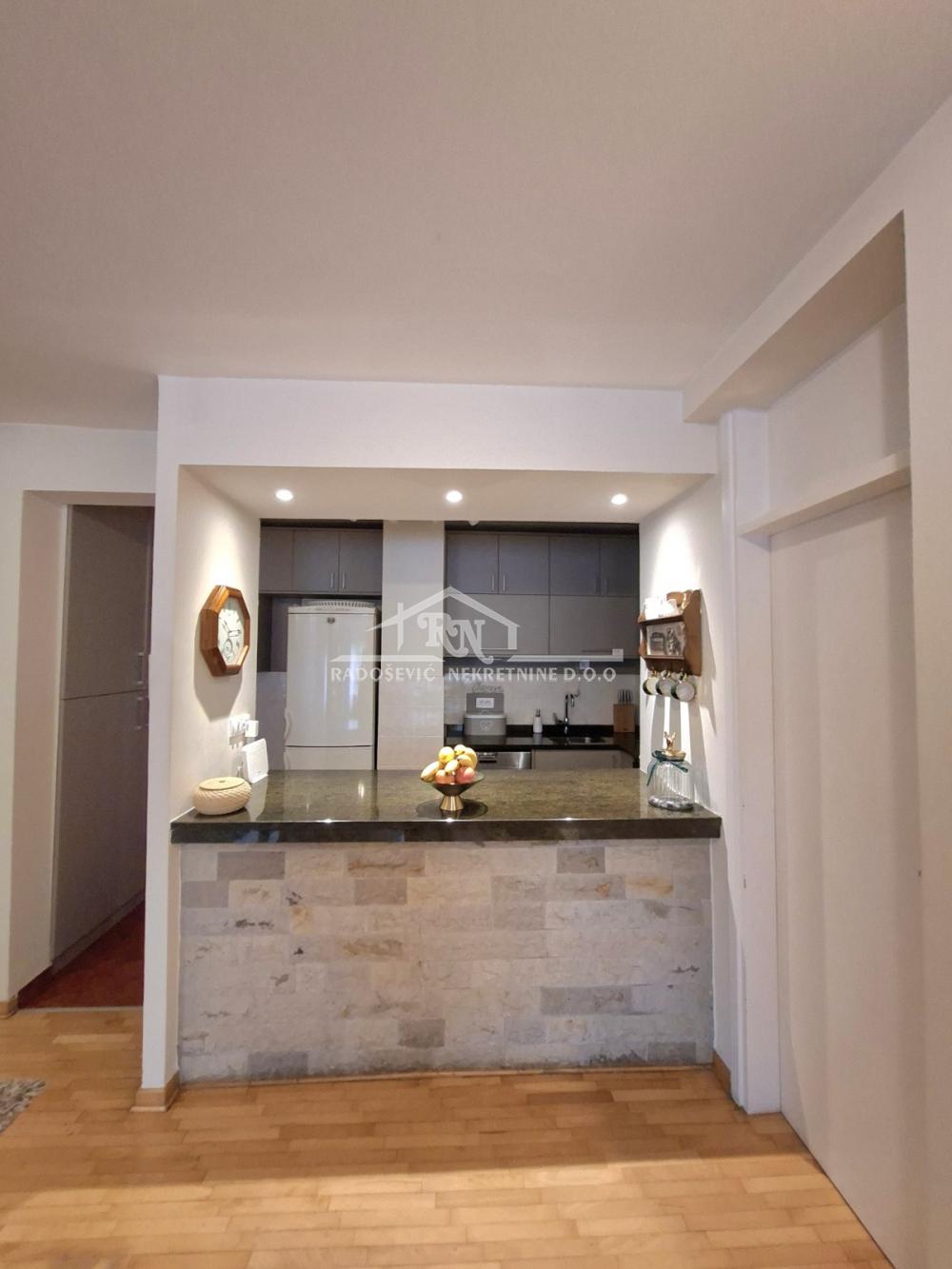 Slika 7 - Bulevar oslobođenja, Trosoban stan na prodaju, 77m2, 235.000€