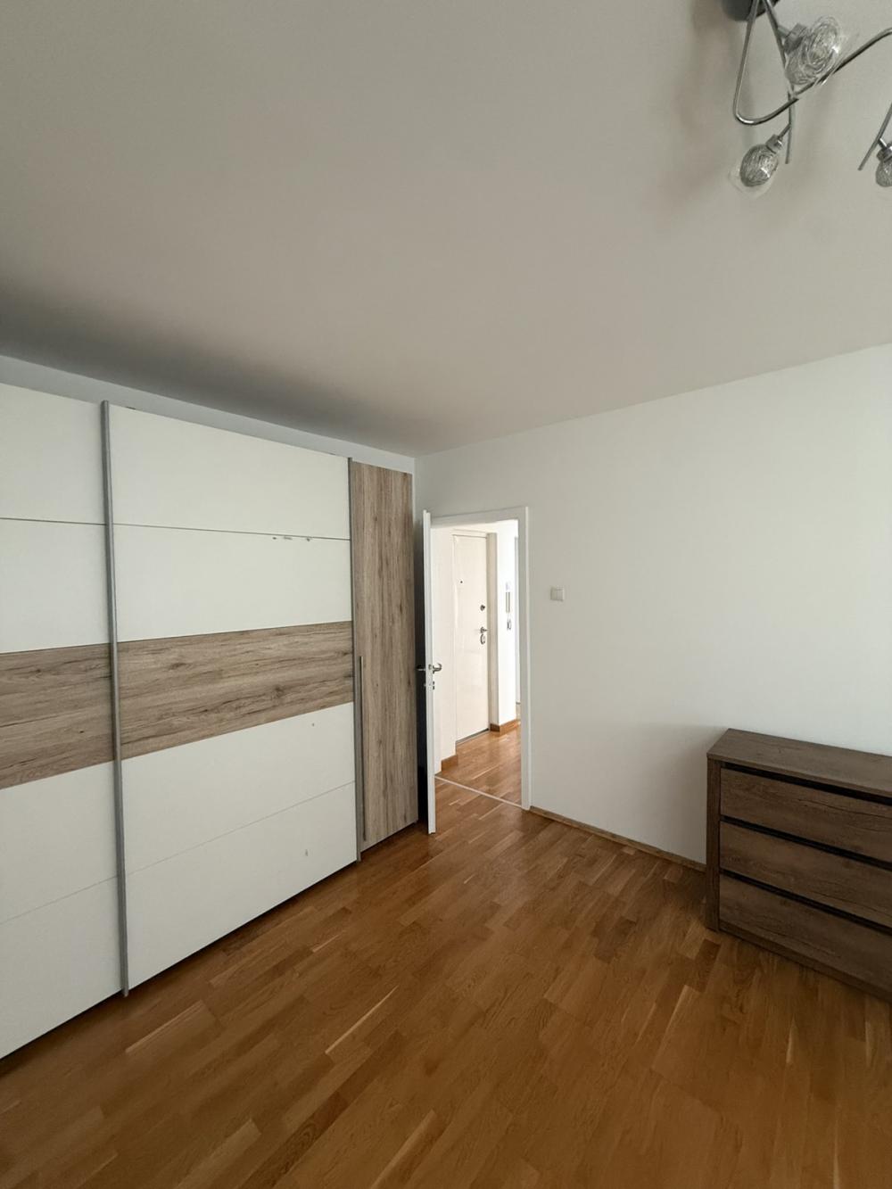 Slika 9 - Narodnih heroja, Trosoban stan za izdavanje, 70m2, 900€