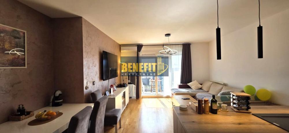 Glavna slika -Trosoban stan na prodaju, 69m2, 208.000€