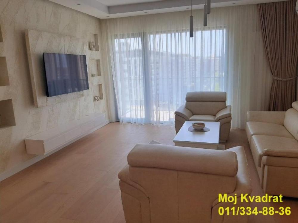 Slika 1 - Četvorosoban stan za izdavanje, 121m2, 3.200€