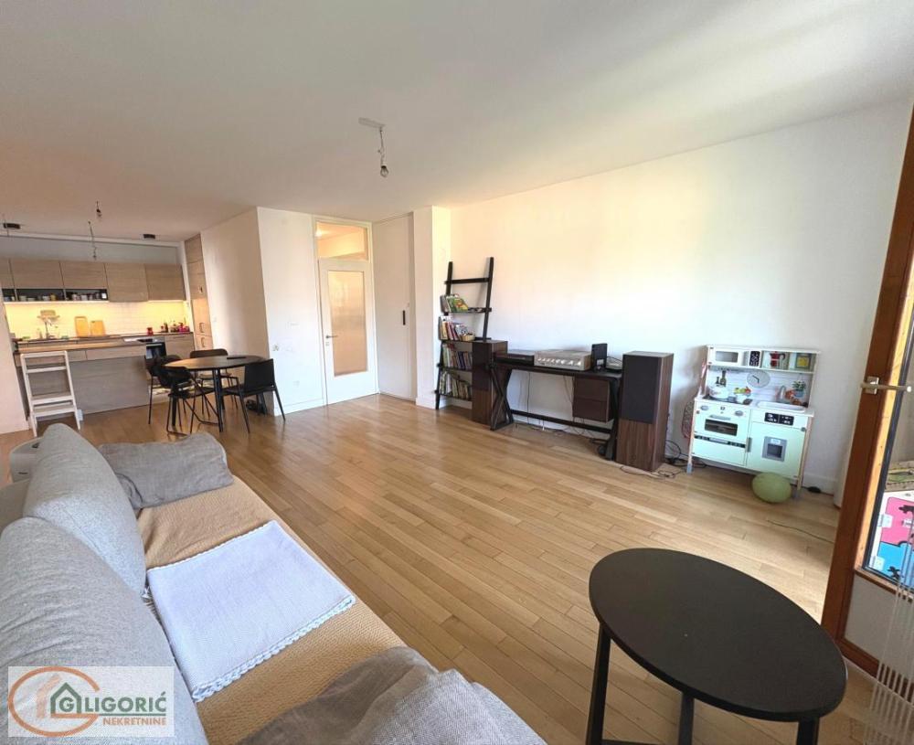 Slika 1 - Trosoban stan na prodaju, 86m2, 380.000€