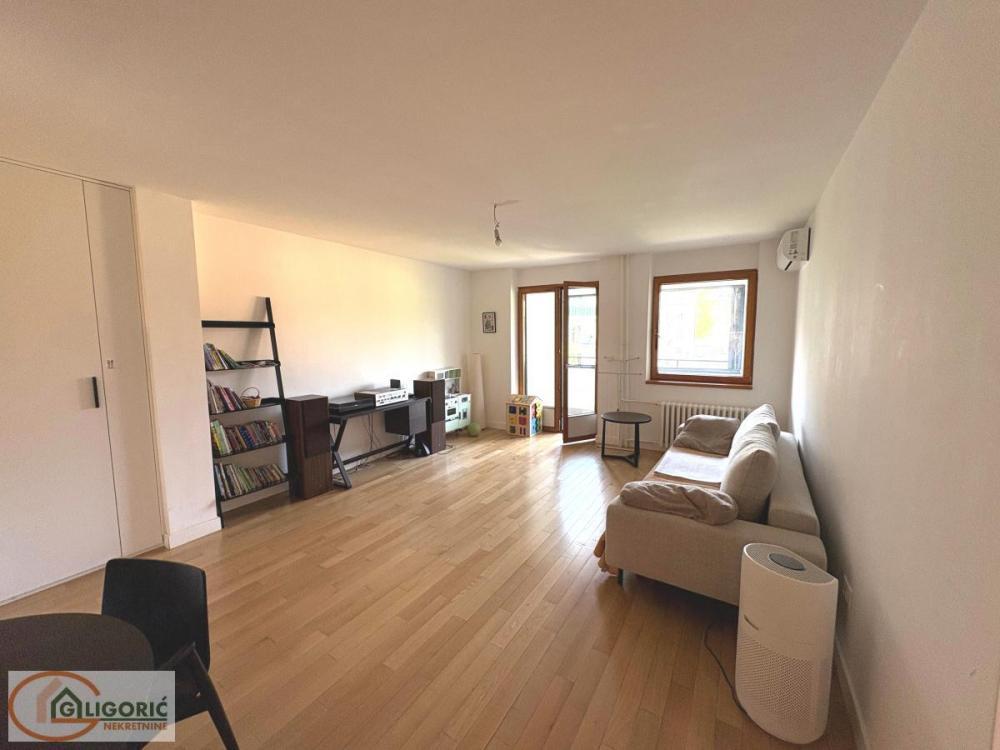 Glavna slika -Trosoban stan na prodaju, 86m2, 380.000€