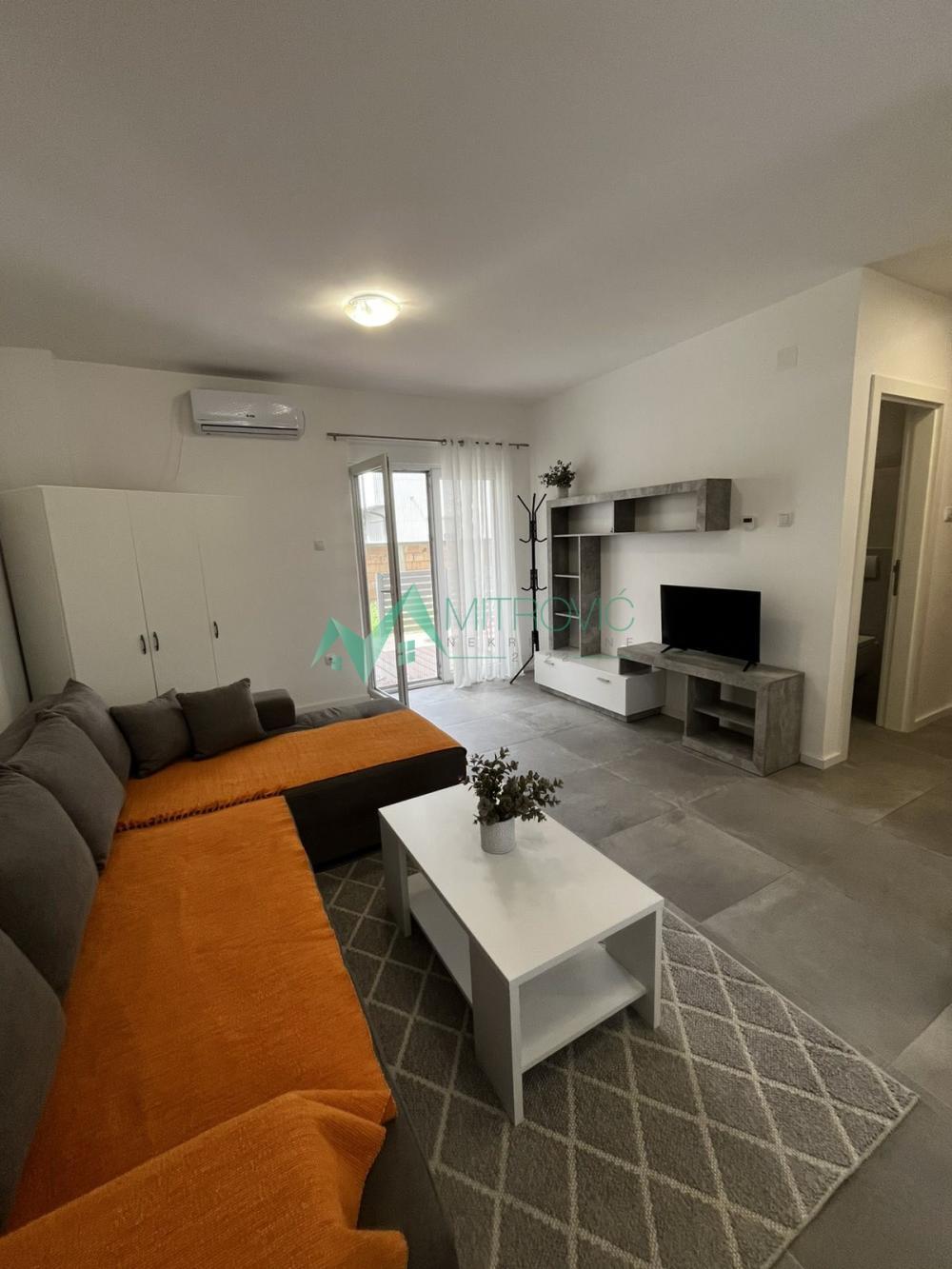 Glavna slika - Stan za izdavanje, 34m2, 300€