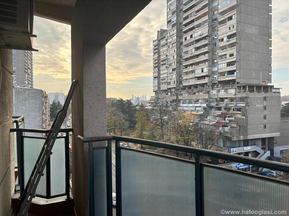 Slika 4 - Vojvode Stepe, Troiposoban stan za izdavanje, 94m2, 750€