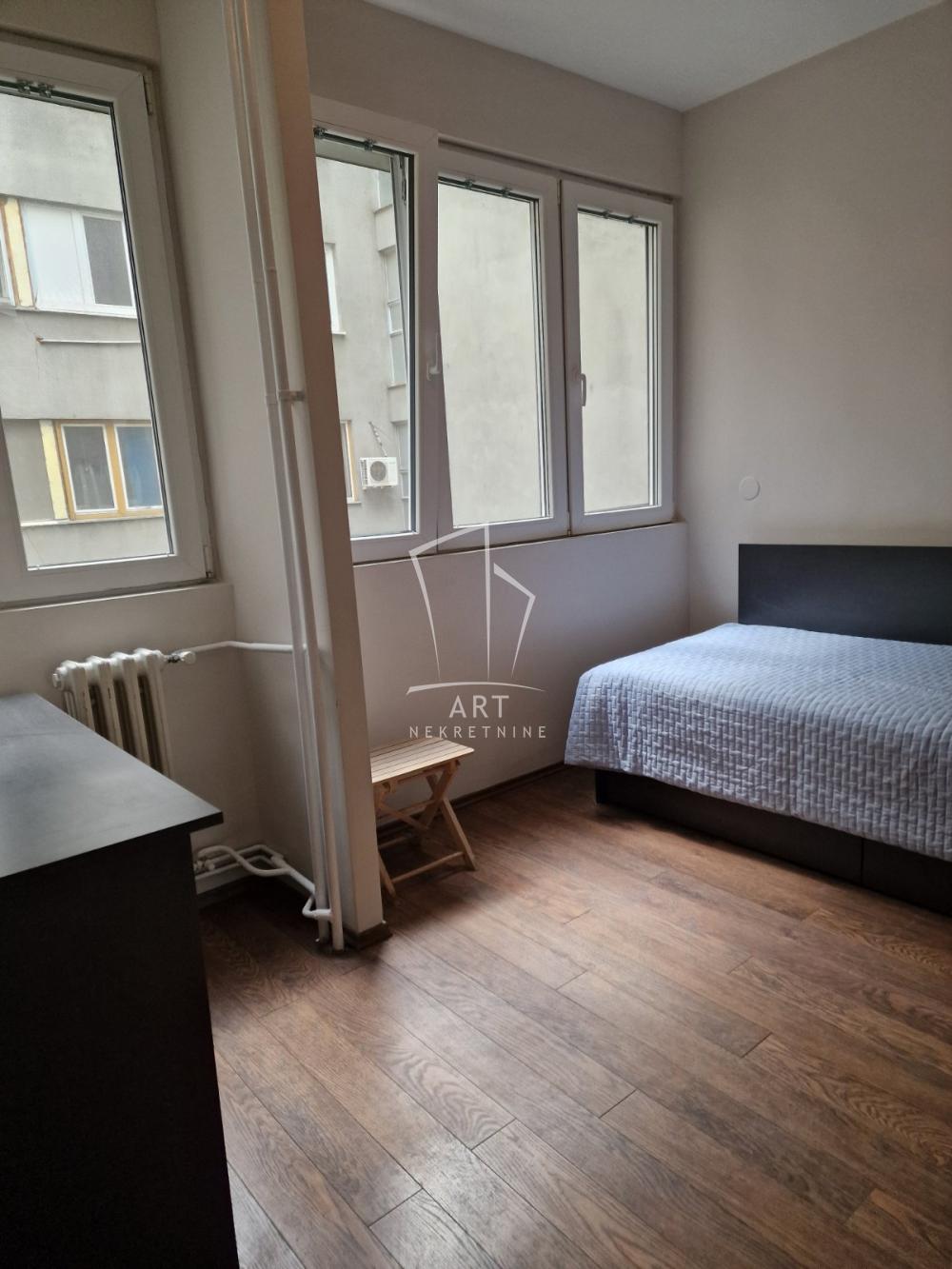 Slika 5 - Bulevar Nikole Tesle, Dvoiposoban stan za izdavanje, 70m2, 770€