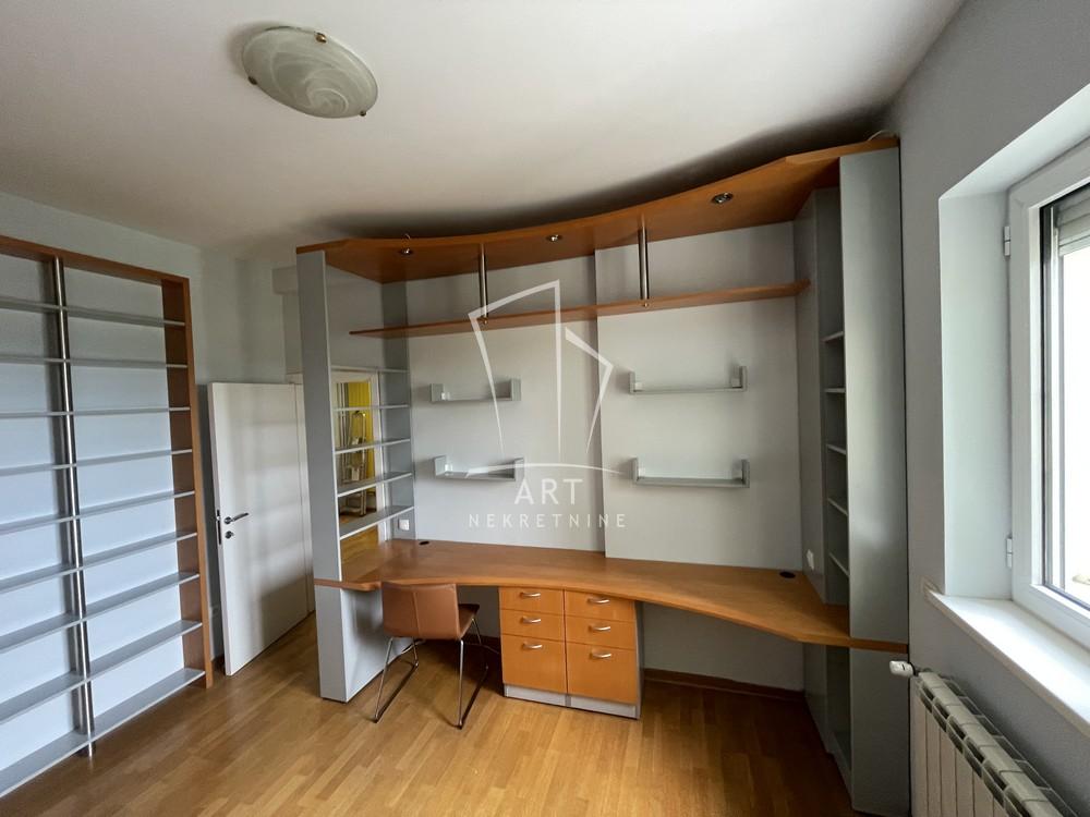 Slika 7 - Bulevar kneza Aleksandra Karađorđevića, Četvoroiposoban stan za izdavanje, 157m2, 1.850€