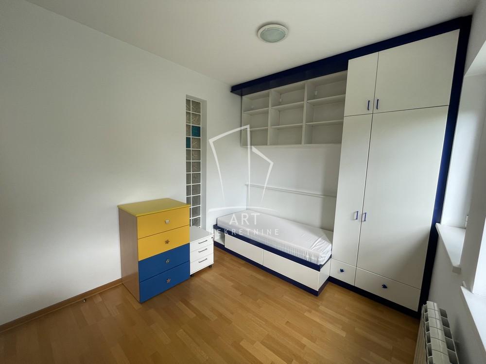 Slika 6 - Bulevar kneza Aleksandra Karađorđevića, Četvoroiposoban stan za izdavanje, 157m2, 1.850€