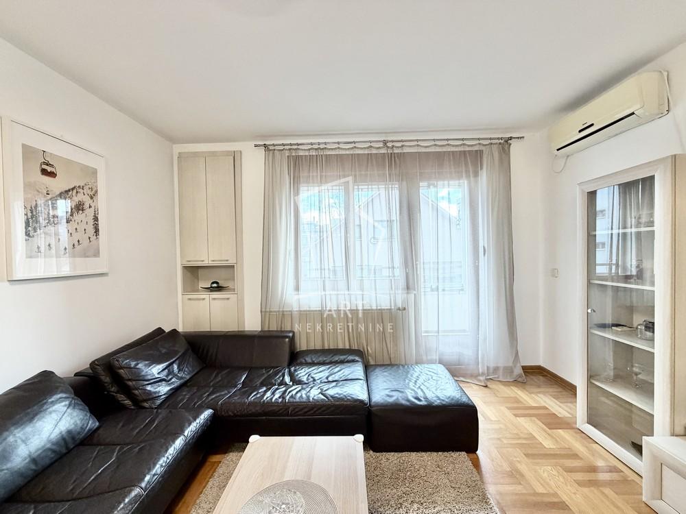 Slika 2 - Braće Kovač, Trosoban stan za izdavanje, 65m2, 700€