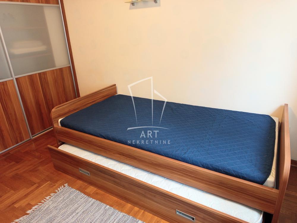 Slika 4 - Knez Miletina, Trosoban stan za izdavanje, 66m2, 1.200€