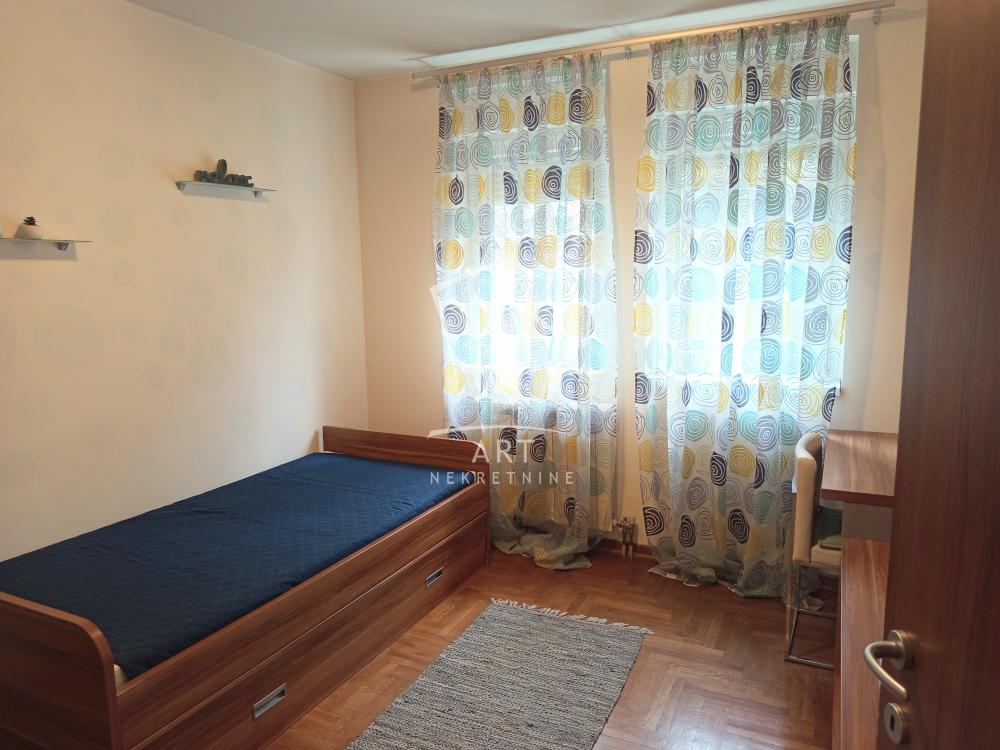 Slika 6 - Knez Miletina, Trosoban stan za izdavanje, 66m2, 1.200€