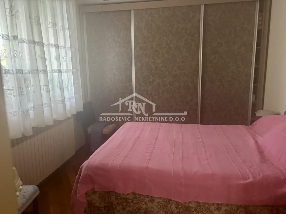 Slika 7 - Nićifora Ninkovića, Šestosoban stan na prodaju, 199m2, 232.000€