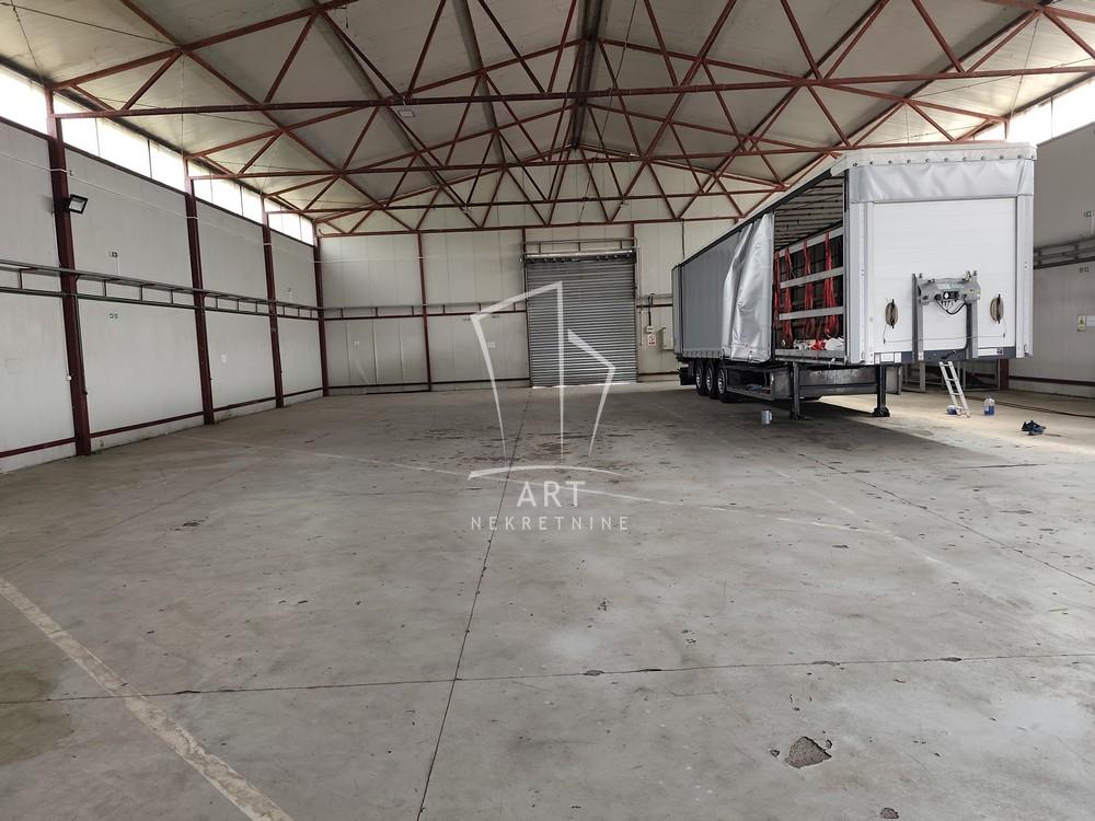 Slika 2 - Zrenjaninski put,  Lokal za izdavanje, 671m2, 4.500€