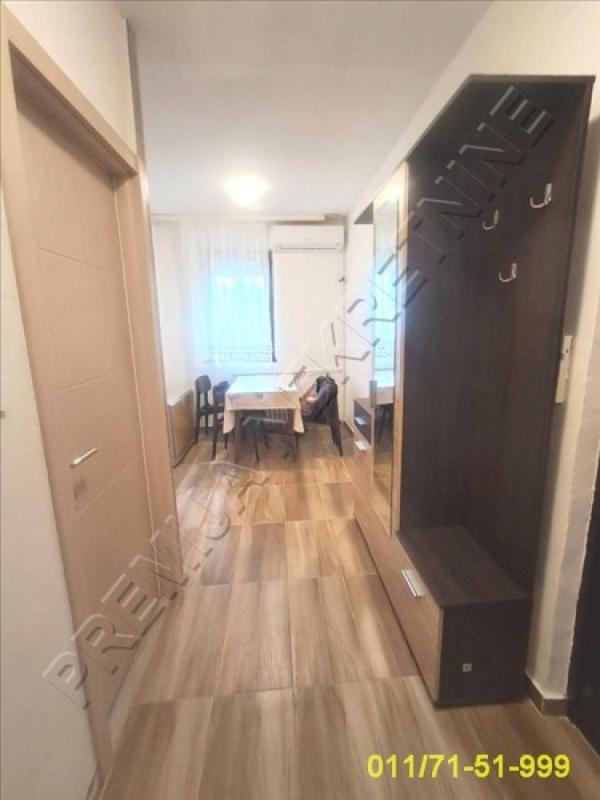 Slika 3 - Branka Ćopića, Jednoiposoban stan za izdavanje, 50m2, 400€