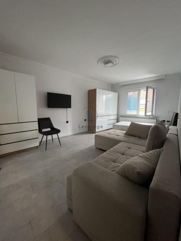 Slika 4 -  Kuća za izdavanje, 172m2, 2.100€