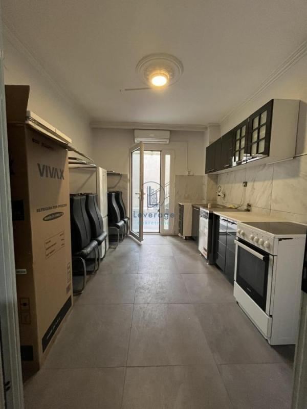 Slika 9 -  Kuća za izdavanje, 172m2, 2.100€