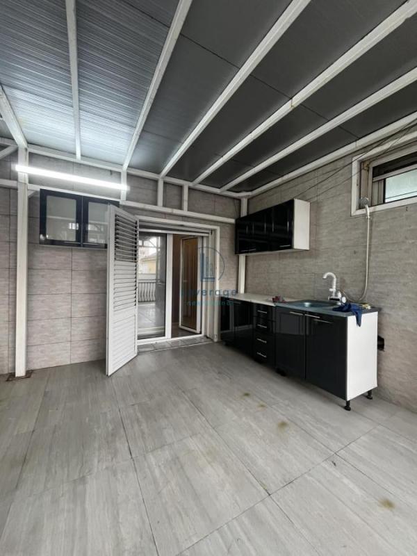 Slika 11 -  Kuća za izdavanje, 172m2, 2.100€
