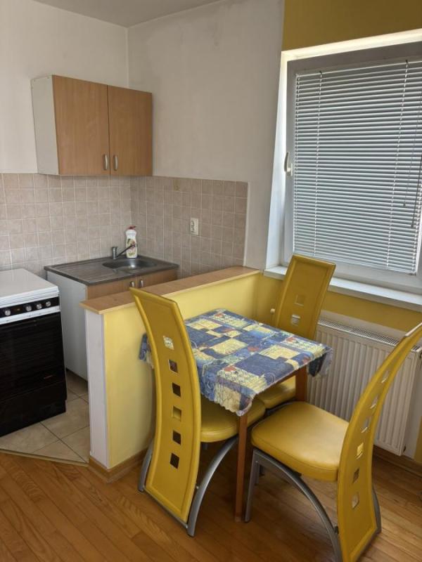 Slika 3 - Jednoiposoban stan za izdavanje, 33m2, 300€