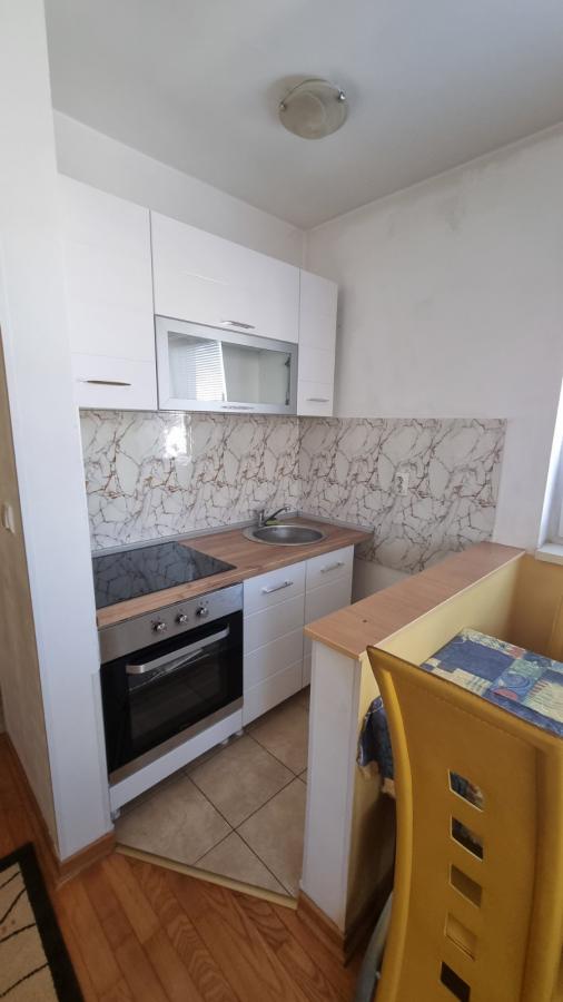 Slika 4 - Jednoiposoban stan za izdavanje, 33m2, 300€