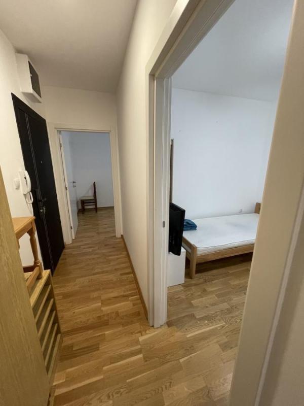 Slika 8 - Dvoiposoban stan za izdavanje, 55m2, 400€