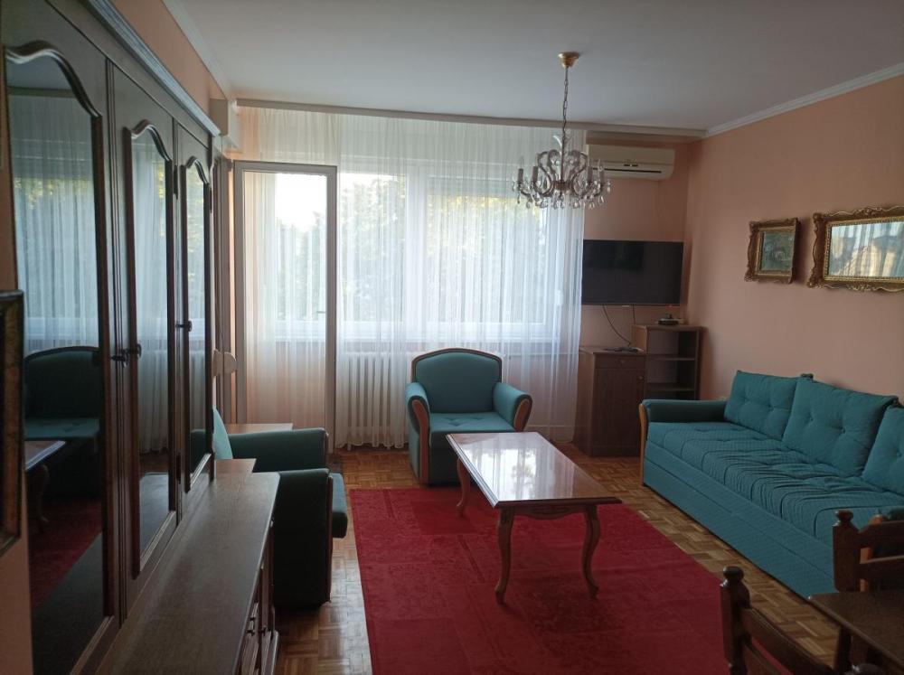 Glavna slika -Dvosoban stan za izdavanje, 48m2, 300€