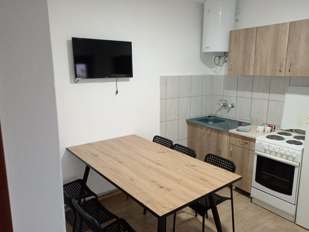 Slika 1 -  Kuća za izdavanje, 38m2, 100€