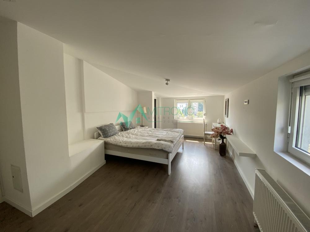 Slika 10 - Četvoroiposoban stan za izdavanje, 189m2, 1.600€