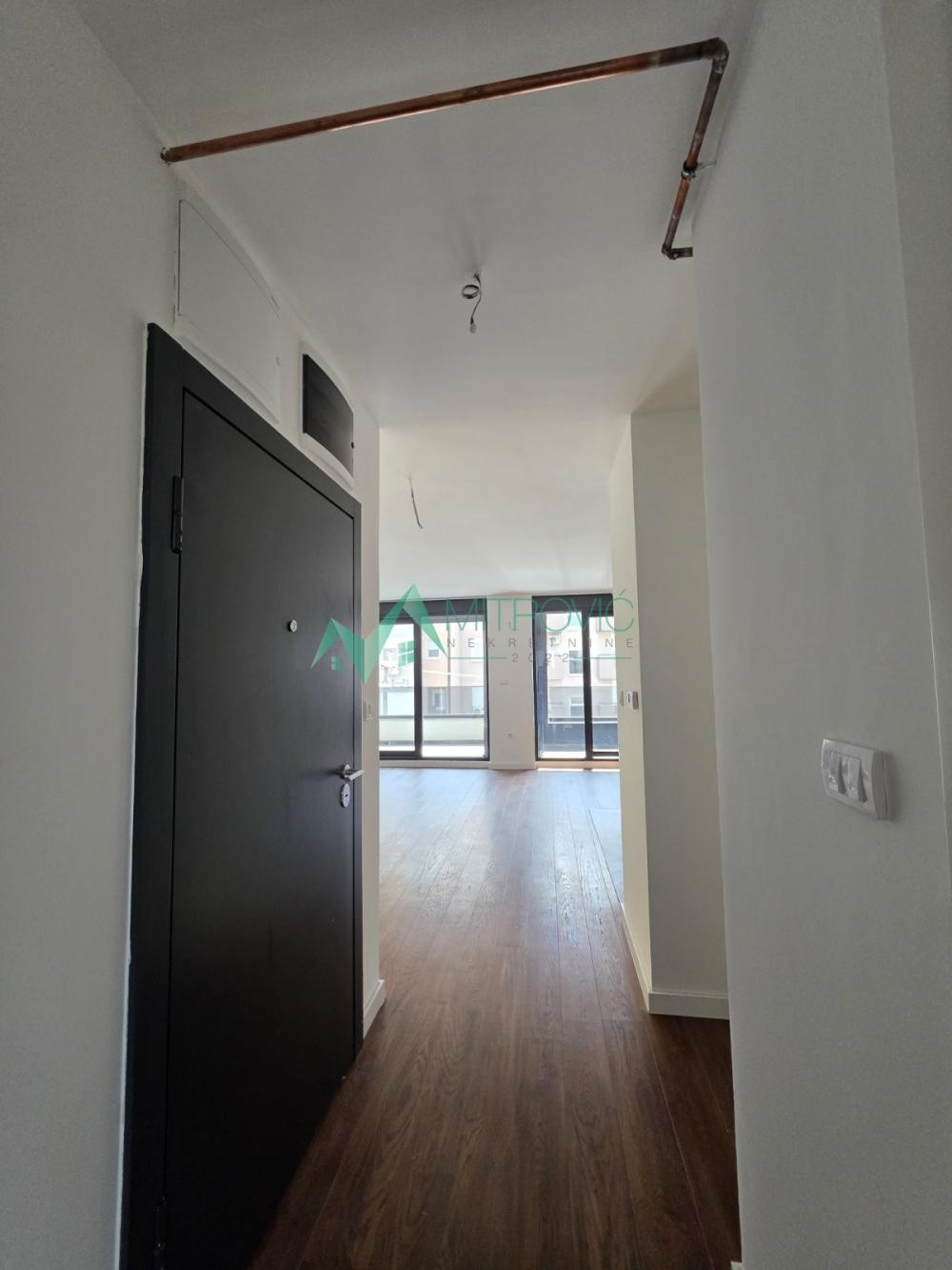 Slika 2 - Šestosoban stan na prodaju, 136m2, 378.216€