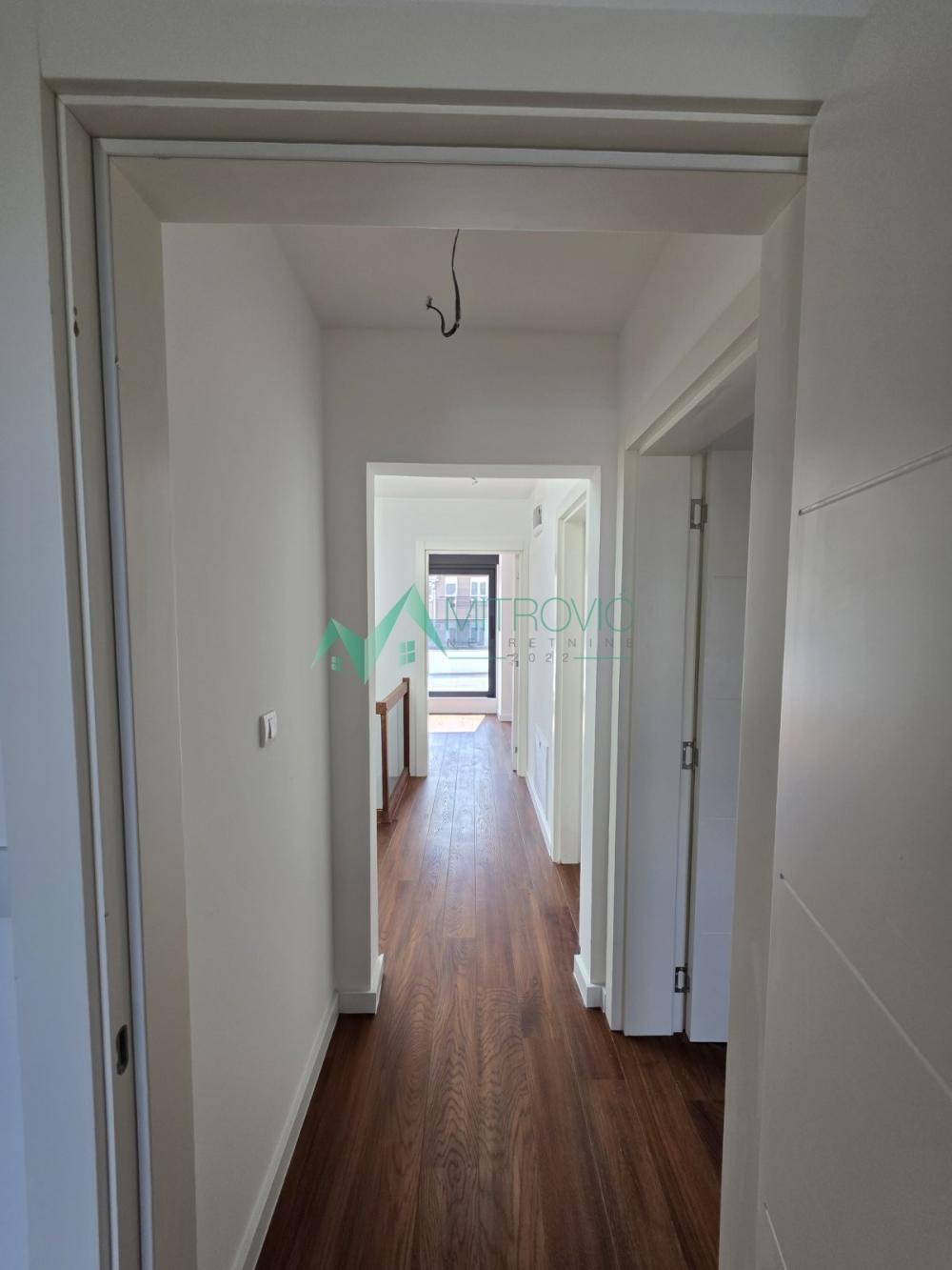 Slika 9 - Šestosoban stan na prodaju, 136m2, 378.216€