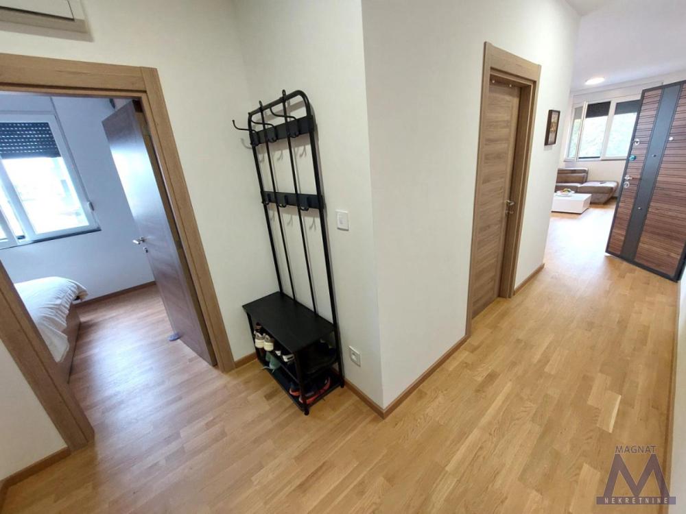 Slika 8 - Četvorosoban stan za izdavanje, 500€