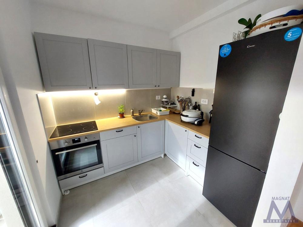 Slika 3 - Četvorosoban stan za izdavanje, 500€