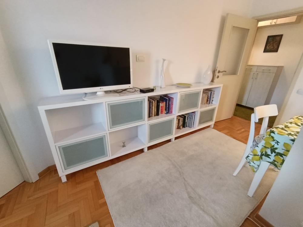 Glavna slika -Generala Štefanika, Dvosoban stan za izdavanje, 45m2, 600€