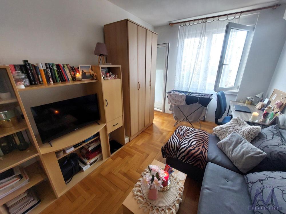 Slika 1 - Jednoiposoban stan za izdavanje, 350€