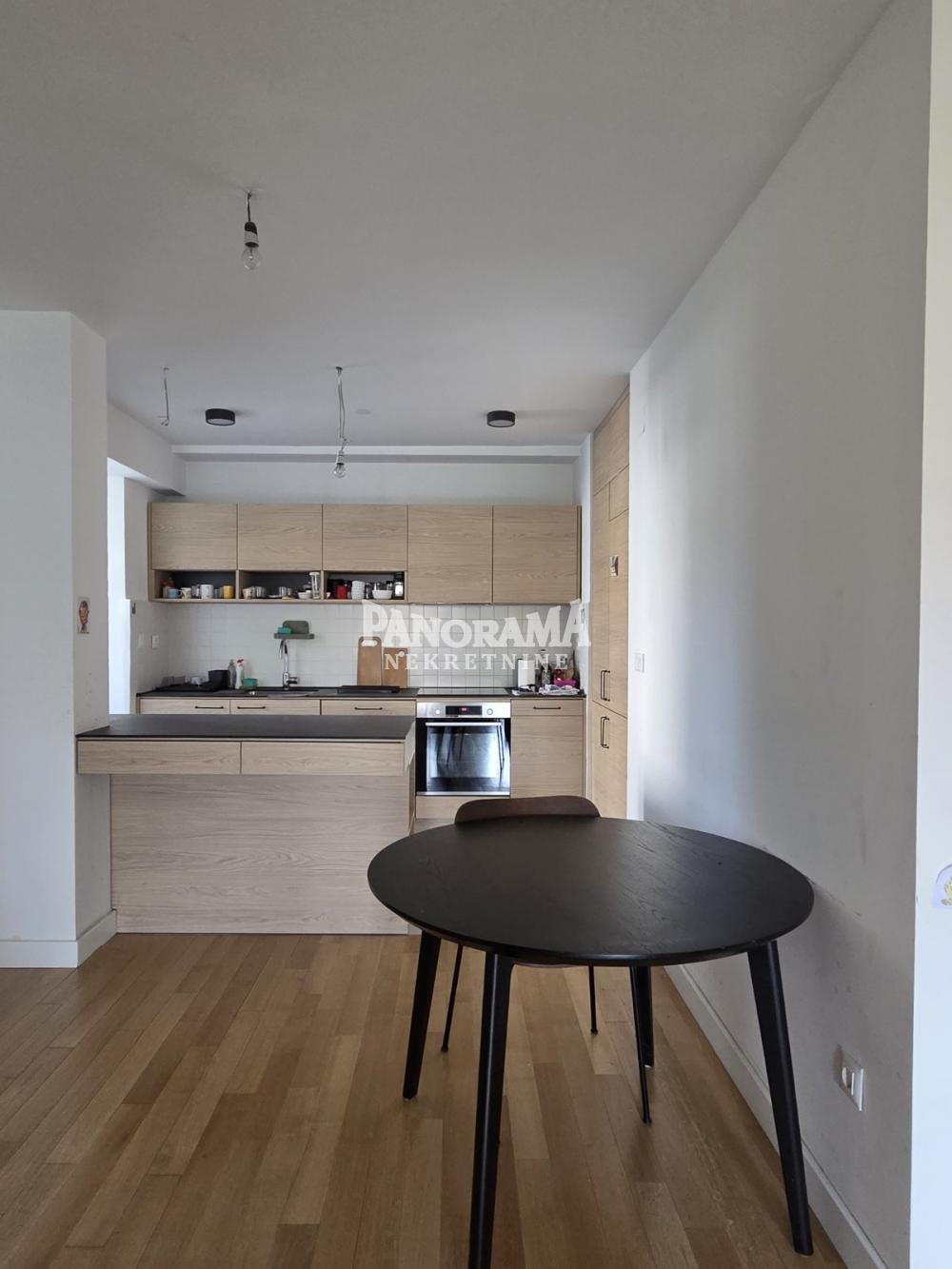 Slika 3 - Gundulićev Venac, Trosoban stan na prodaju, 86m2, 380.000€