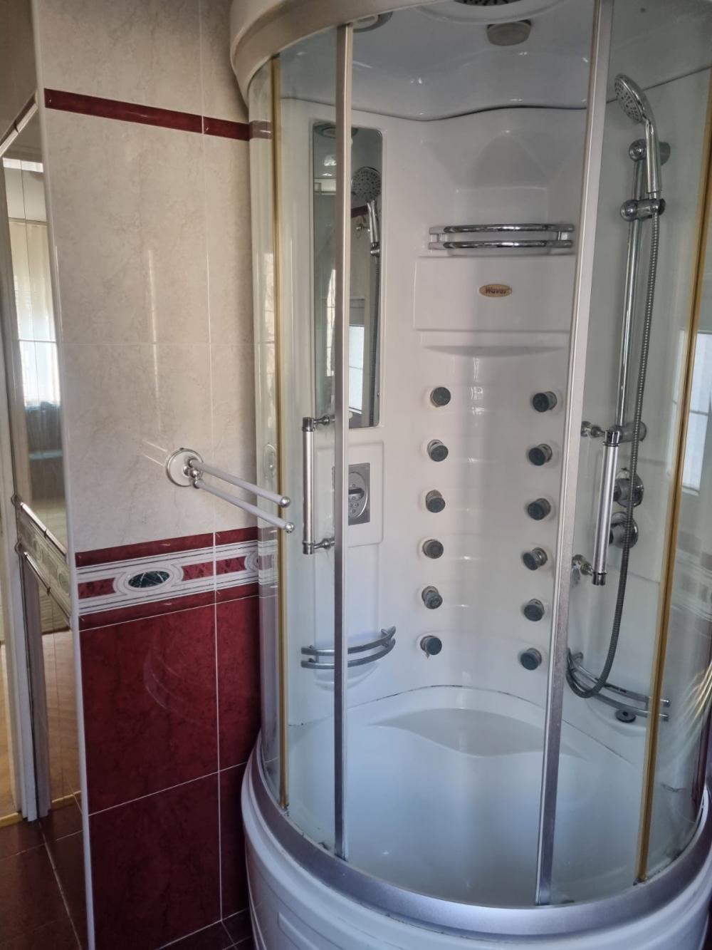 Slika 4 - Kozačinskog, Petosoban stan za izdavanje, 130m2, 1.000€