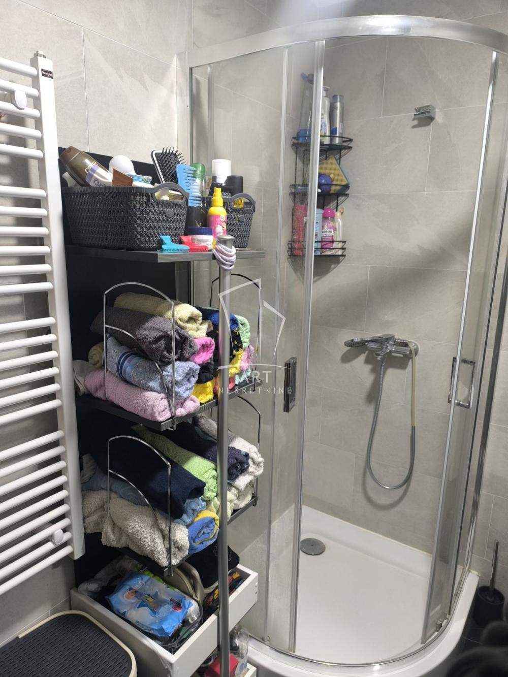 Slika 9 - Ševina, Trosoban stan na prodaju, 67m2, 217.750€