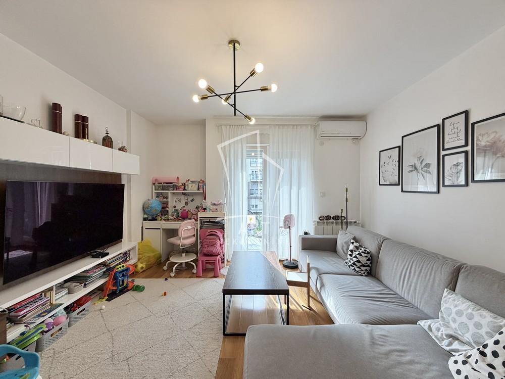 Slika 1 - Šumadijska, Dvosoban stan na prodaju, 54m2, 240.000€