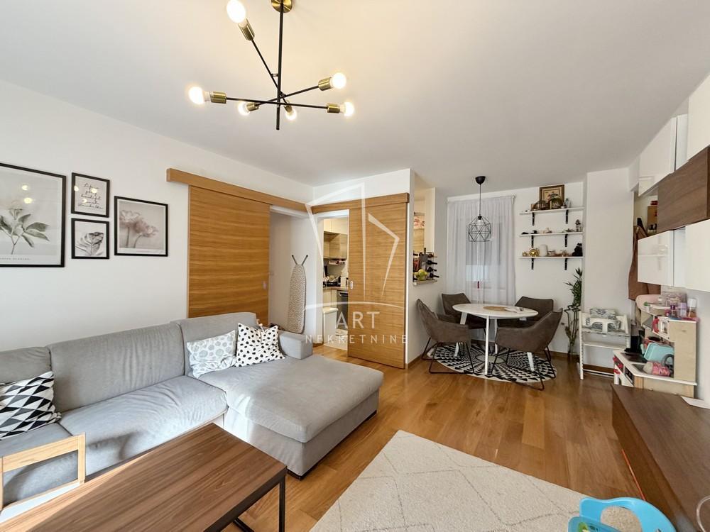 Glavna slika -Šumadijska, Dvosoban stan na prodaju, 54m2, 240.000€