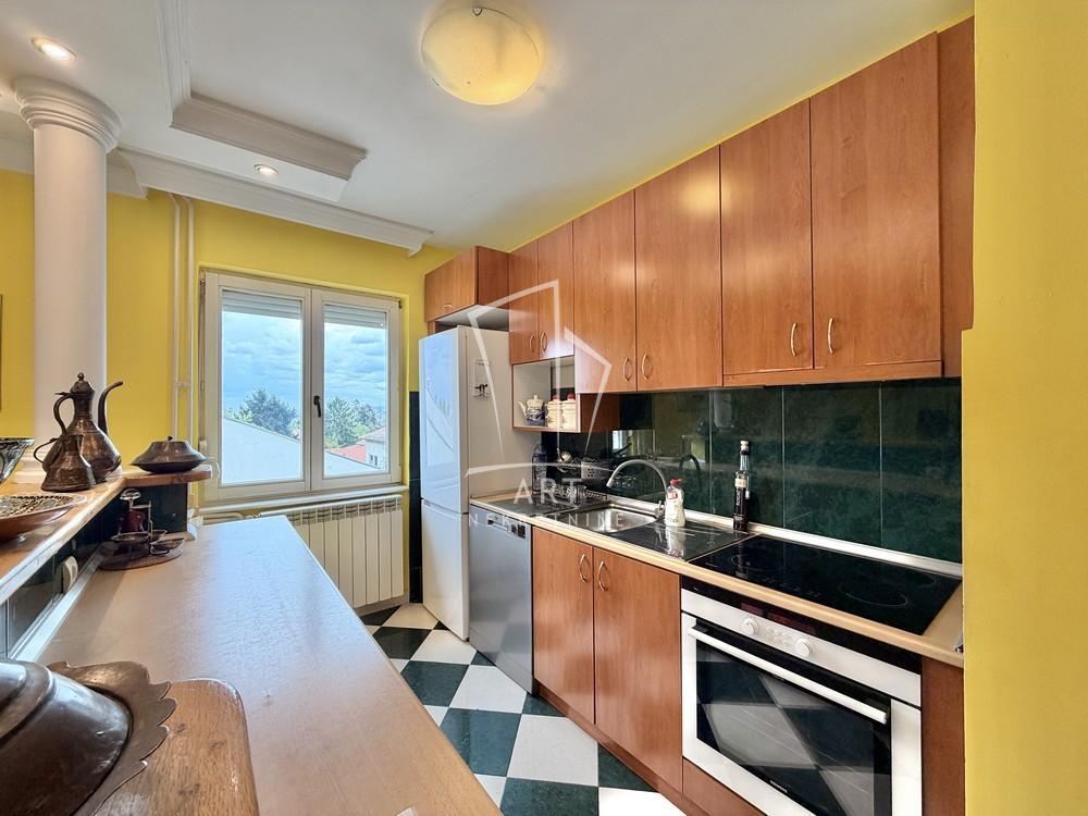 Slika 5 - Majora Jagodića, Četvorosoban stan na prodaju, 128m2, 520.000€