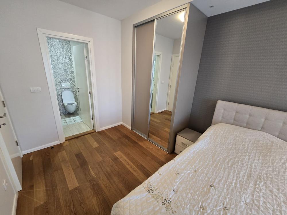 Slika 7 - Branka Krsmanovića, Trosoban stan za izdavanje, 80m2, 1.200€