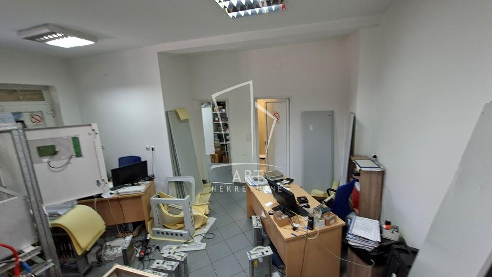 Slika 11 - Dunavskih virova,  Lokal za izdavanje, 150m2, 1.500€