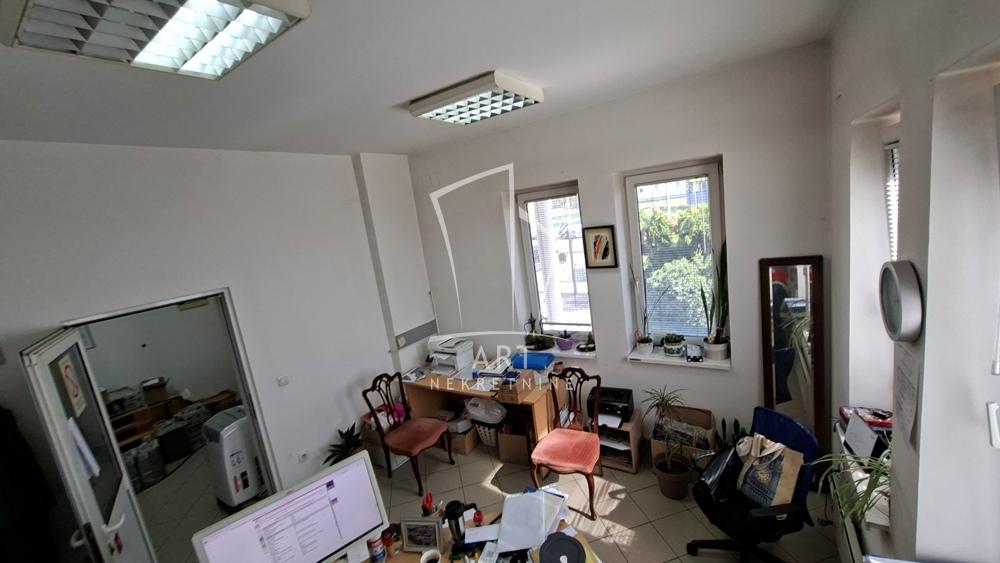 Slika 6 - Dunavskih virova,  Lokal za izdavanje, 150m2, 1.500€