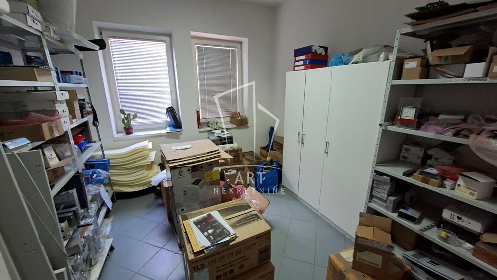 Slika 8 - Dunavskih virova,  Lokal za izdavanje, 150m2, 1.500€