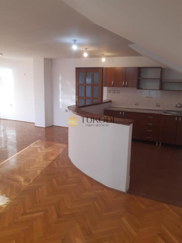 Slika 10 -  Lokal za izdavanje, 303m2, 1.400€