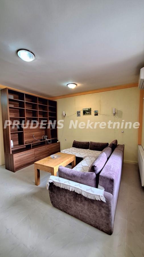 Slika 2 - Kačićeva, Trosoban stan za izdavanje, 72m2, 500€