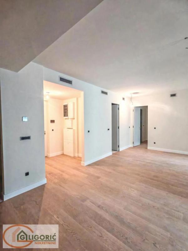 Slika 2 - Đorđa Stanojevića, Troiposoban stan za izdavanje, 90m2, 1.500€