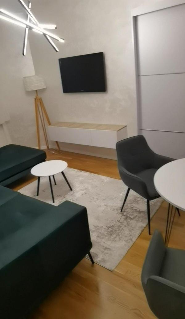 Slika 1 - Šafarikova, Dvosoban stan za izdavanje, 36m2, 700€