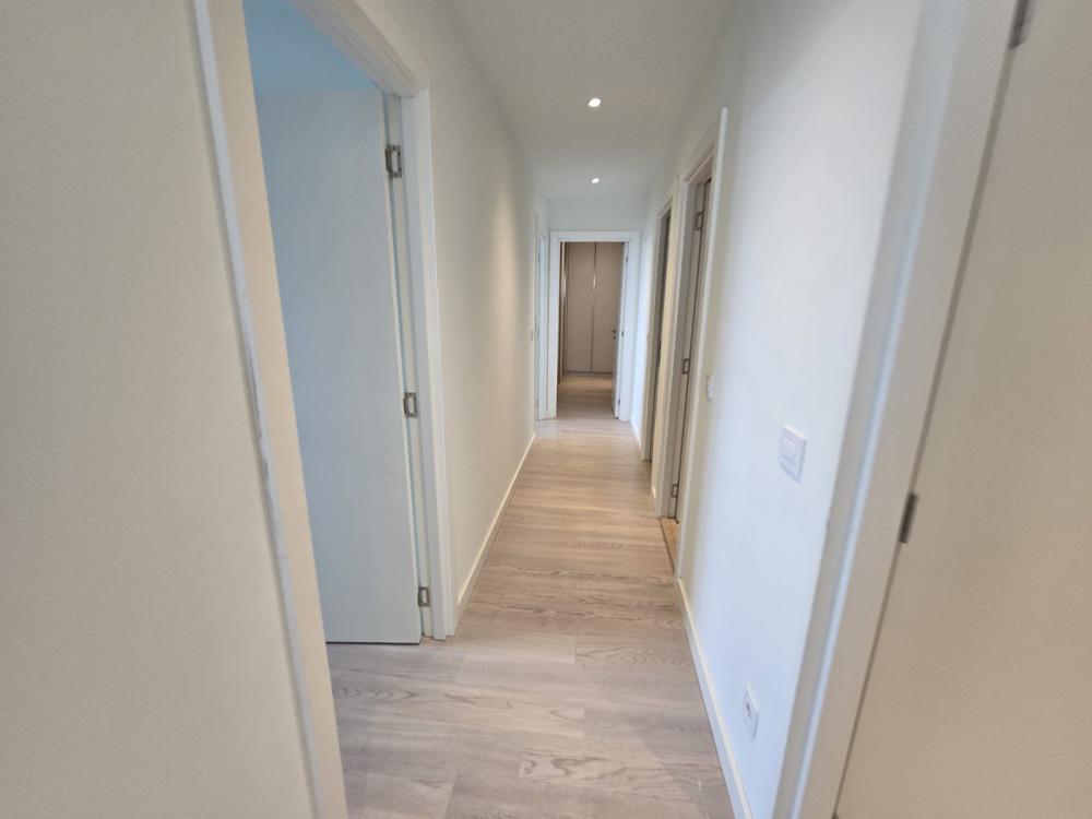 Slika 5 - Luke Ćelovića Trebinjca, Četvorosoban stan za izdavanje, 110m2, 2.200€